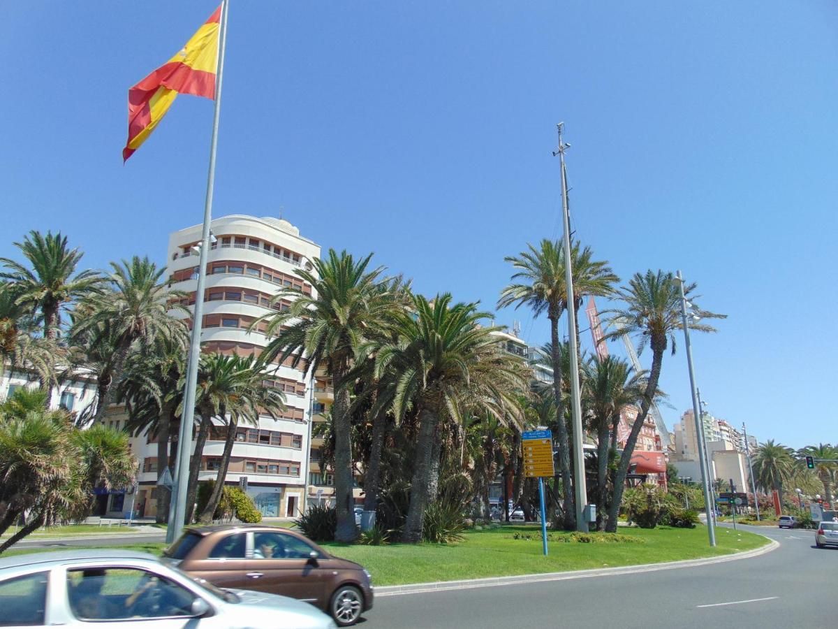Apartamentos Playa Postiguet アリカンテ エクステリア 写真