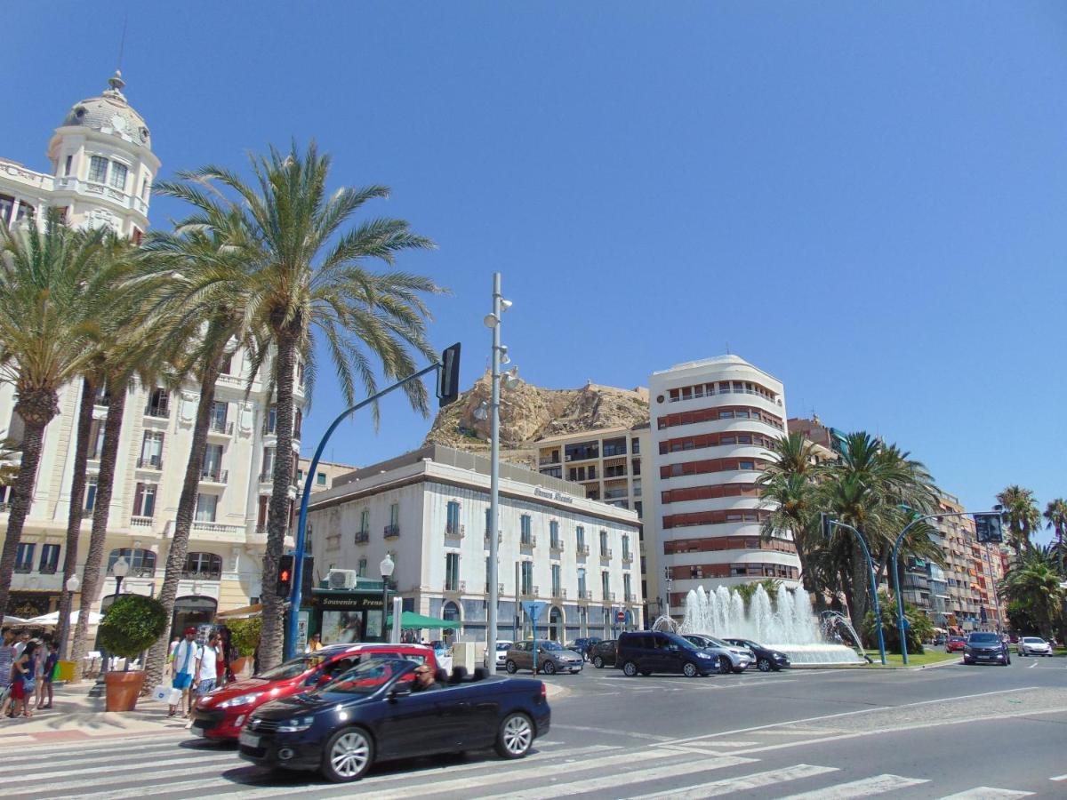 Apartamentos Playa Postiguet アリカンテ エクステリア 写真