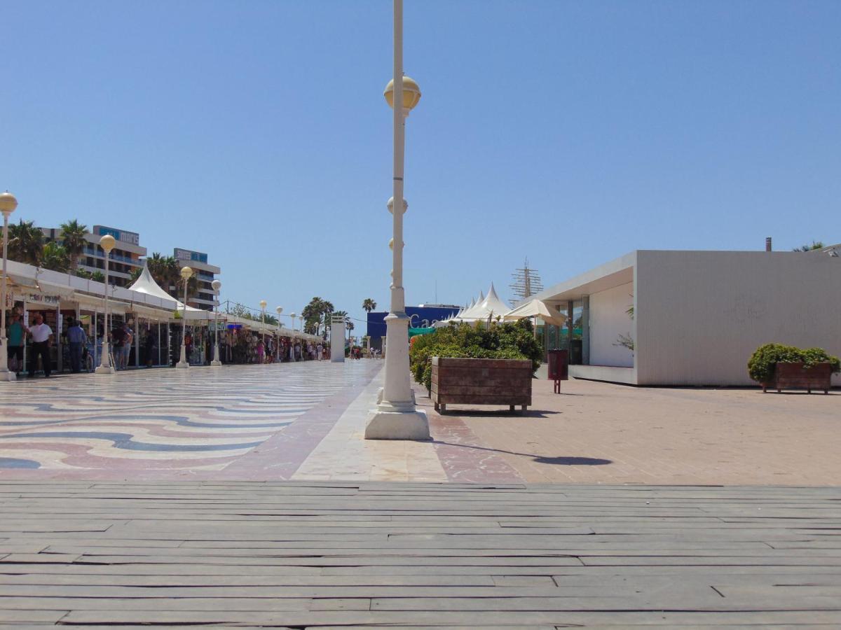 Apartamentos Playa Postiguet アリカンテ エクステリア 写真