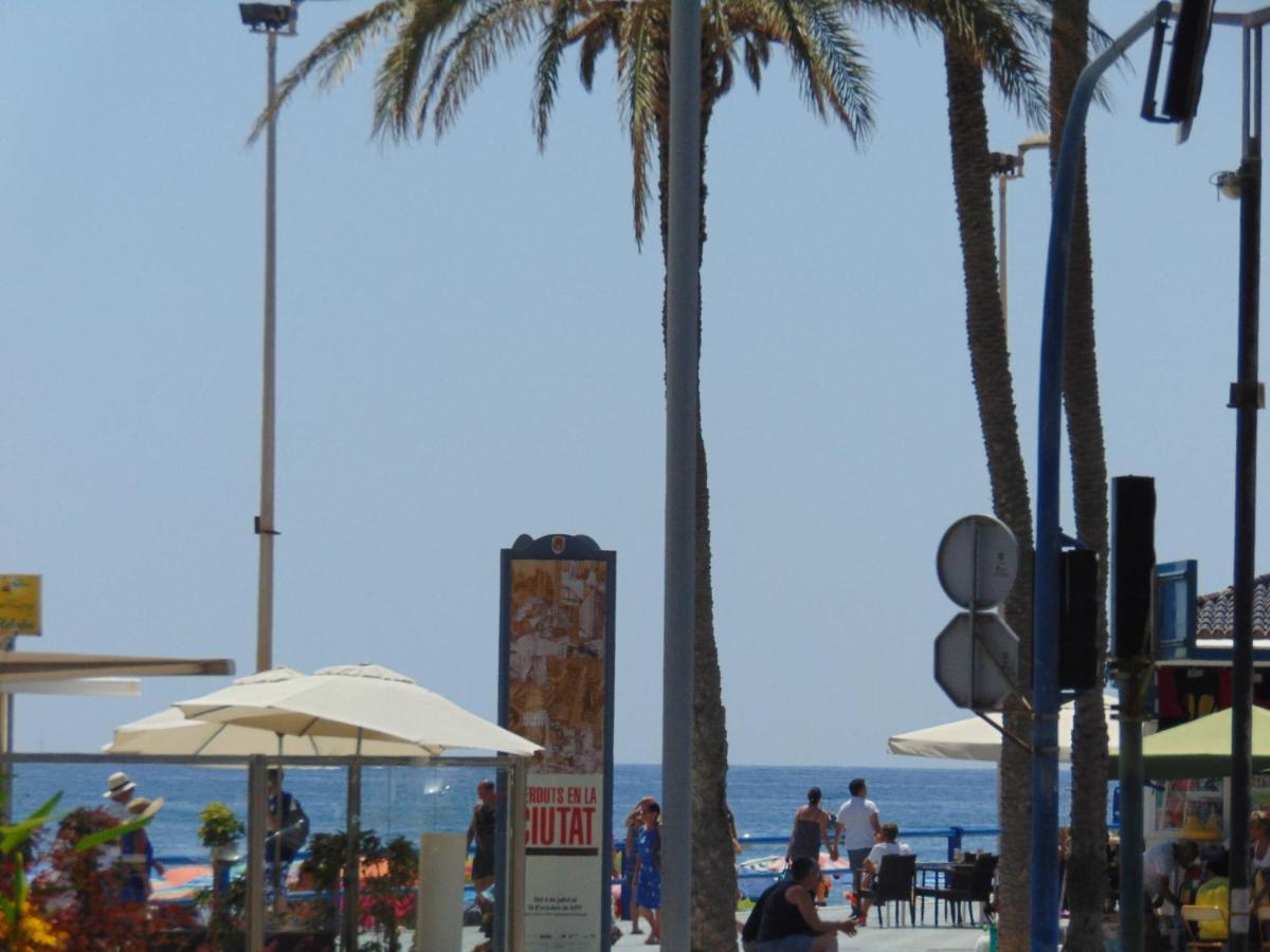 Apartamentos Playa Postiguet アリカンテ エクステリア 写真