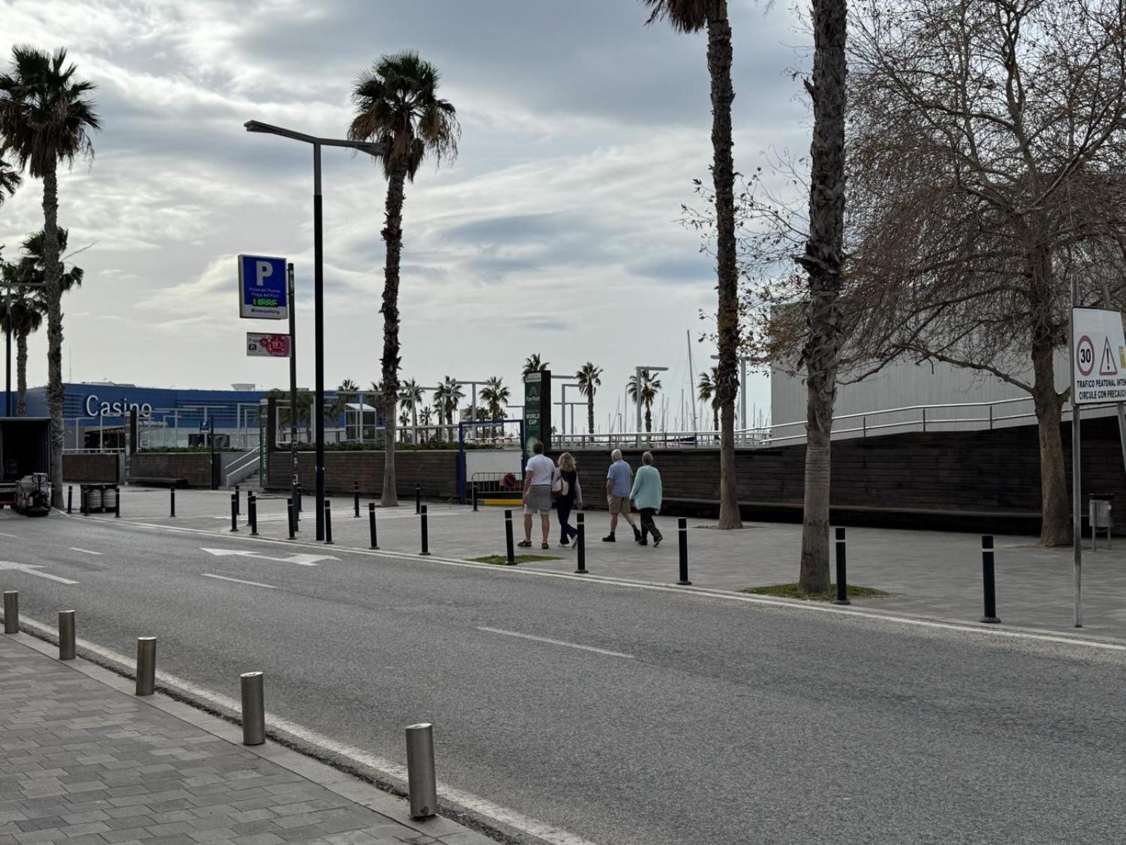 Apartamentos Playa Postiguet アリカンテ エクステリア 写真