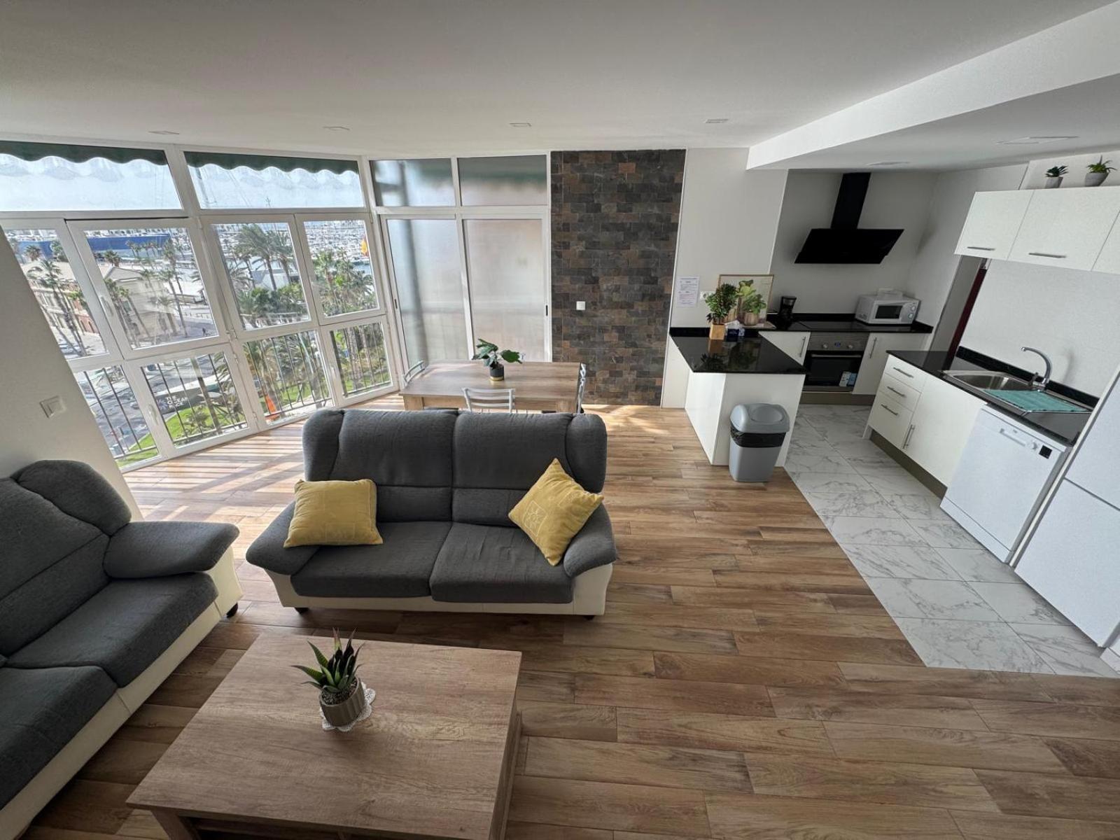 Apartamentos Playa Postiguet アリカンテ エクステリア 写真